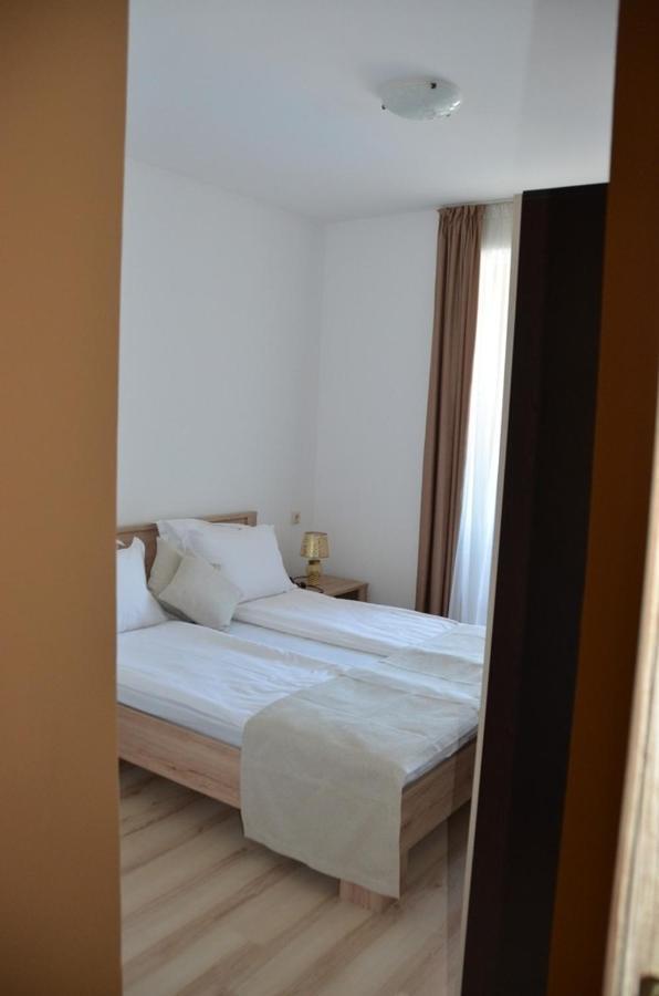 Apart Hotel Aphrodite Gardens Slantschew brjag Exterior foto